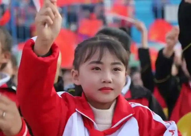 没能耐就别装！宁夏那个一笑成名拒绝百万签约的女孩，如今成这样_没能耐就别装！宁夏那个一笑成名拒绝百万签约的女孩，如今成这样_
