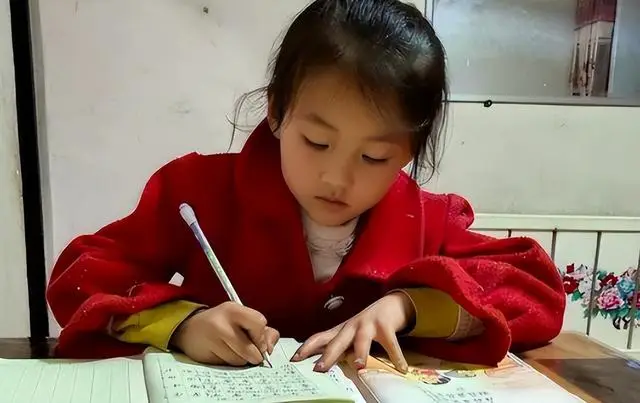 没能耐就别装！宁夏那个一笑成名拒绝百万签约的女孩，如今成这样_没能耐就别装！宁夏那个一笑成名拒绝百万签约的女孩，如今成这样_