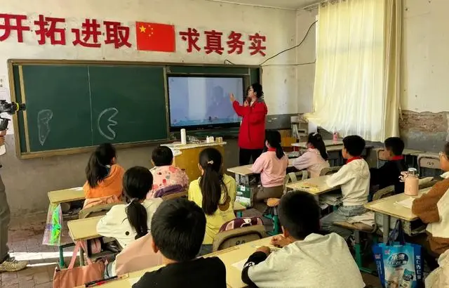 没能耐就别装！宁夏那个一笑成名拒绝百万签约的女孩，如今成这样_没能耐就别装！宁夏那个一笑成名拒绝百万签约的女孩，如今成这样_