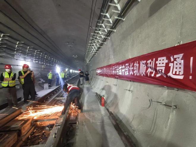 地铁贯通运营_地铁贯通道结构图_