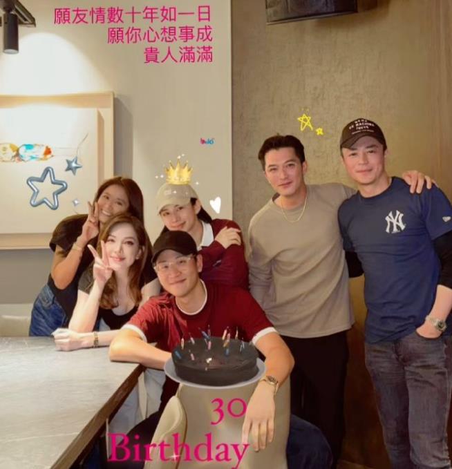 林心如许玮甯夫妻档聚会，霍建华和邱泽喝了不少酒，大家都好尽兴