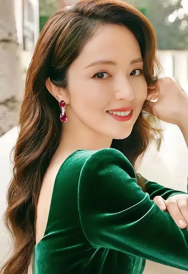 董璇真郁闷！本以为二婚会赢得大家祝福，结果遭到全网劝退！