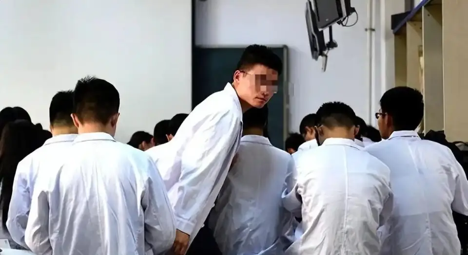 博士毕业人才引进政策_博士生走人才引进难吗_