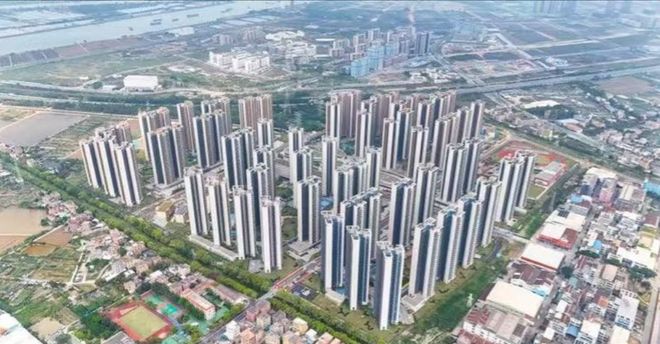 李嘉诚中央_李嘉诚抛售内地资产真相_