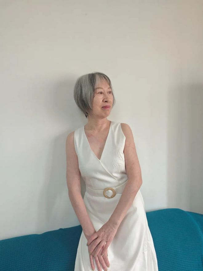 夹抱翻箱机_换季服装清仓大处理录音制作鞋_