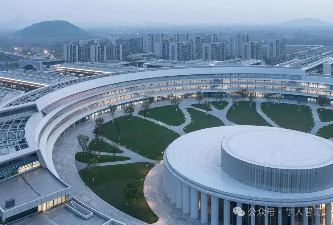 施一公：敢于做与众不同的少数派_施一公：敢于做与众不同的少数派_