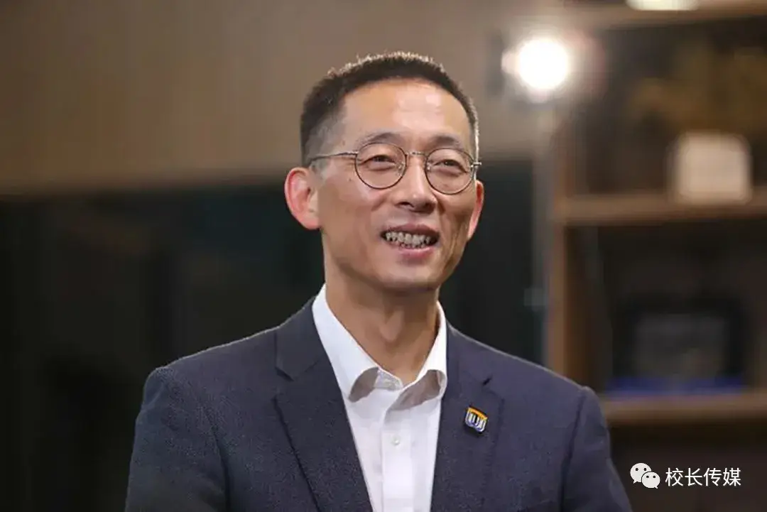 施一公：敢于做与众不同的少数派_施一公：敢于做与众不同的少数派_