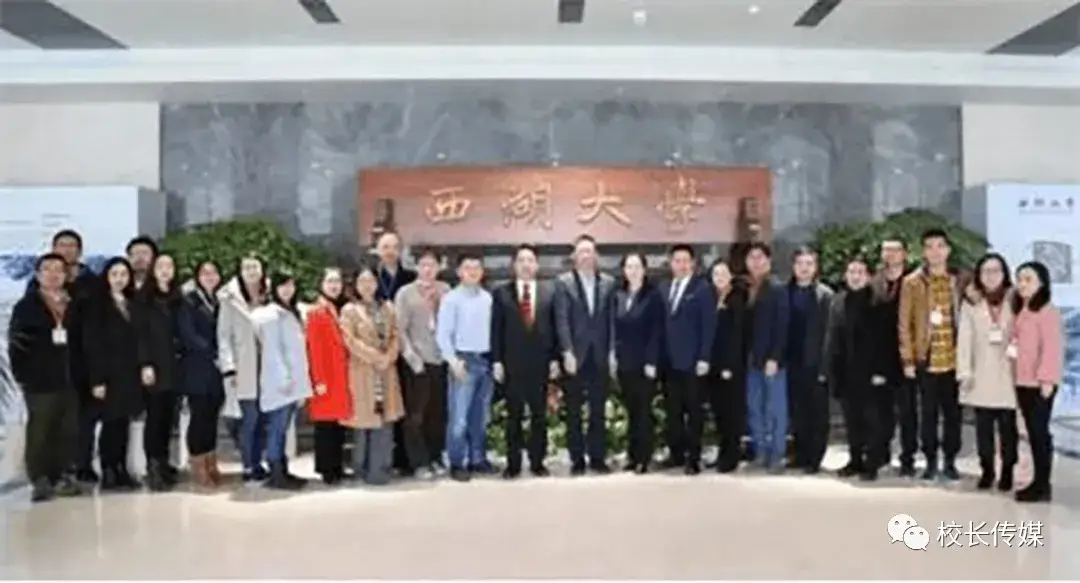 _施一公：敢于做与众不同的少数派_施一公：敢于做与众不同的少数派