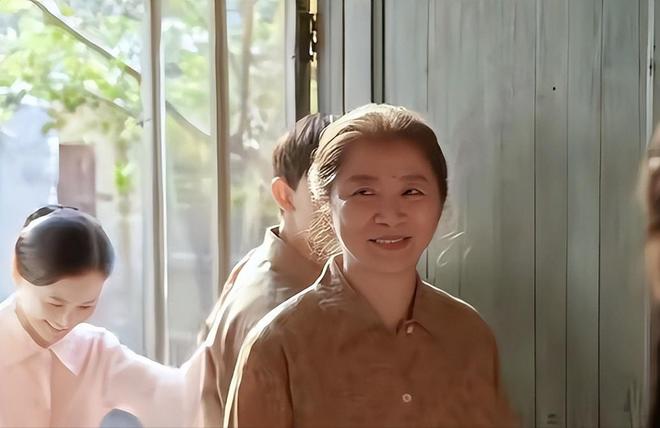 _《生万物》“丑娘”迟蓬，用高超演技，打了多少内娱明星的医美脸_《生万物》“丑娘”迟蓬，用高超演技，打了多少内娱明星的医美脸