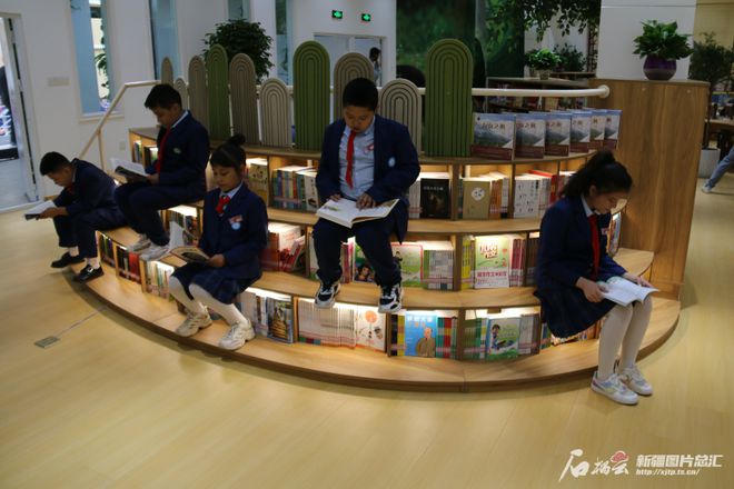 石榴读书节·空间·书香天山丨帕米尔高原的小学有座“会呼吸”的图书馆