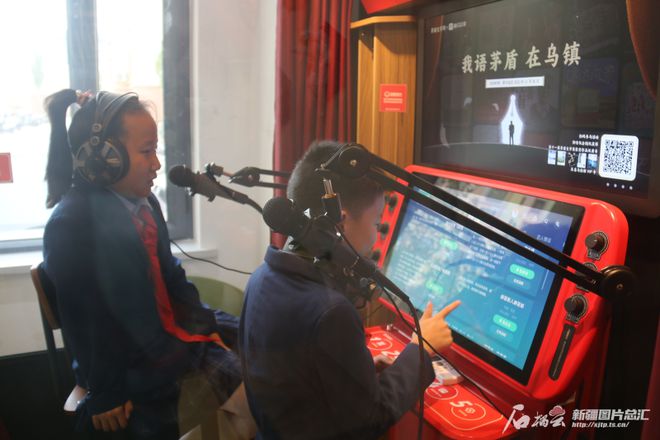 石榴读书节·空间·书香天山丨帕米尔高原的小学有座“会呼吸”的图书馆_石榴读书节·空间·书香天山丨帕米尔高原的小学有座“会呼吸”的图书馆_
