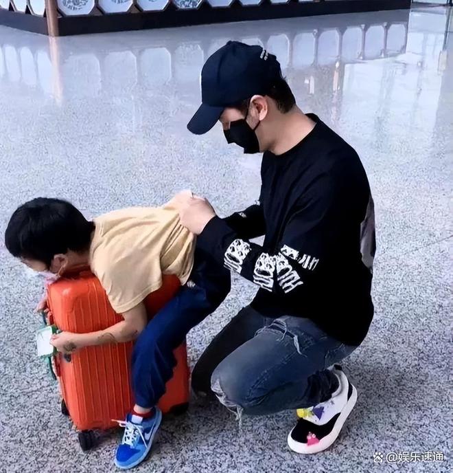 黄晓明凌晨为小海绵庆生_黄晓明上海_