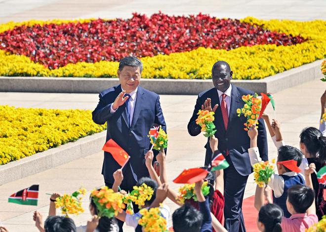 习近平同肯尼亚总统鲁托会谈
