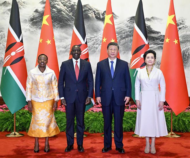 习近平同肯尼亚总统鲁托会谈