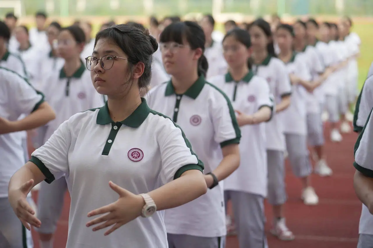 激活课间能量 余杭以“微改革”撬动学生“大健康”_激活课间能量 余杭以“微改革”撬动学生“大健康”_