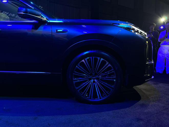 吉利新7座suv__吉利帝豪7座suv报价表