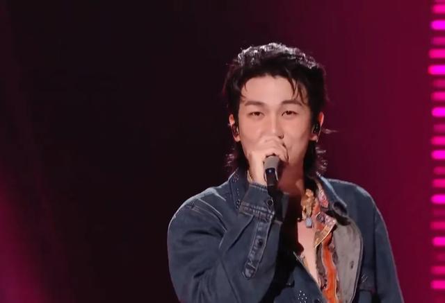 歌手2025第二期排名，单依纯蝉联第一，没想到是他被淘汰了_歌手2025第二期排名，单依纯蝉联第一，没想到是他被淘汰了_