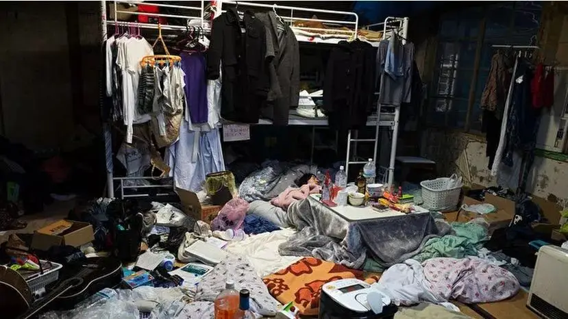亚洲最破大学宿舍！男女共用厕所、养鸡放羊... 然而这里却走出了诺奖得主_亚洲最破大学宿舍！男女共用厕所、养鸡放羊... 然而这里却走出了诺奖得主_