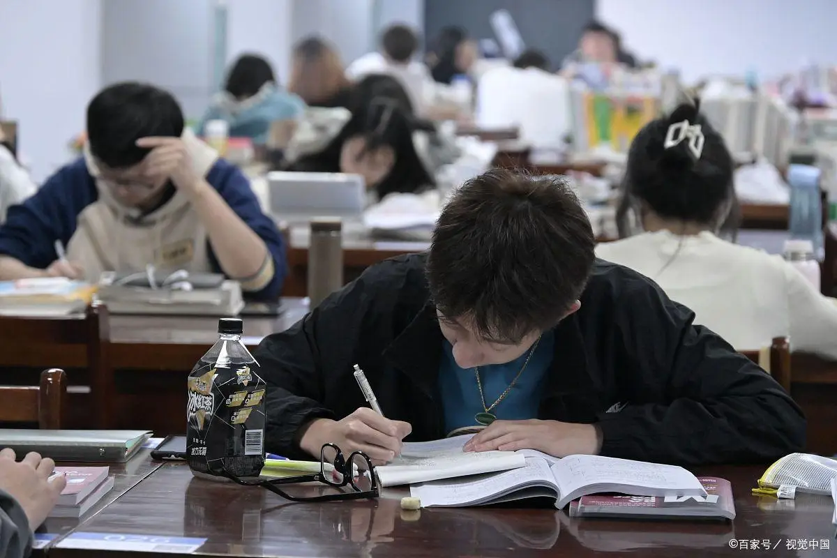 _在职定向就业协议什么意思_定向就业是不是在职的意思
