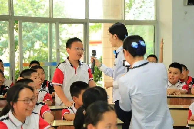 _当“蛋仔派对”遇上财商课！成都中小学开启“财商+反诈” 双主线成长副本_当“蛋仔派对”遇上财商课！成都中小学开启“财商+反诈” 双主线成长副本