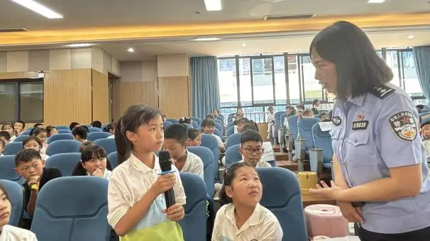 当“蛋仔派对”遇上财商课！成都中小学开启“财商+反诈” 双主线成长副本__当“蛋仔派对”遇上财商课！成都中小学开启“财商+反诈” 双主线成长副本