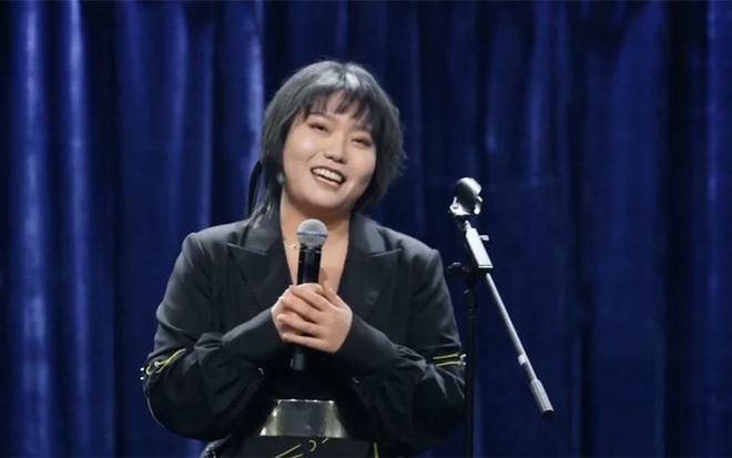 李雪琴面对挑衅，以静制动，于舆论漩涡中显从容睿智_李雪琴面对挑衅，以静制动，于舆论漩涡中显从容睿智_