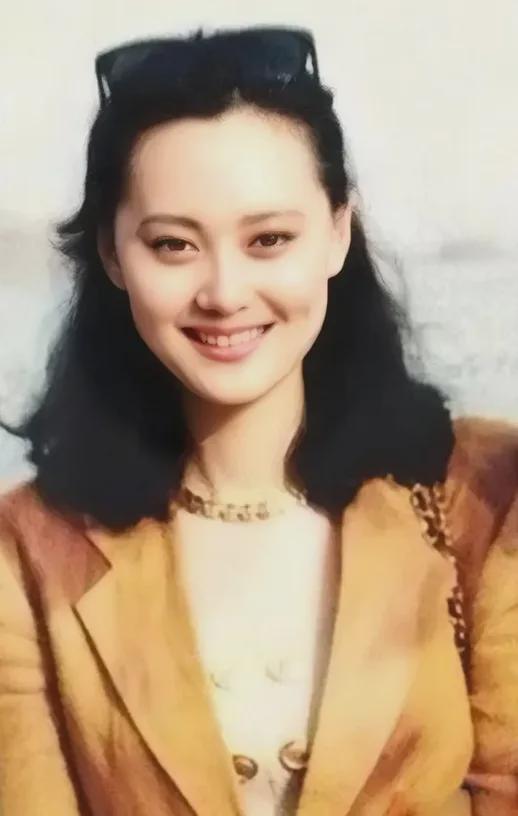 被大宋佳的人生狠狠震撼到！每个阶段都像开了挂