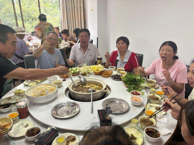 云南伞把菌_云南玉溪野生菌_