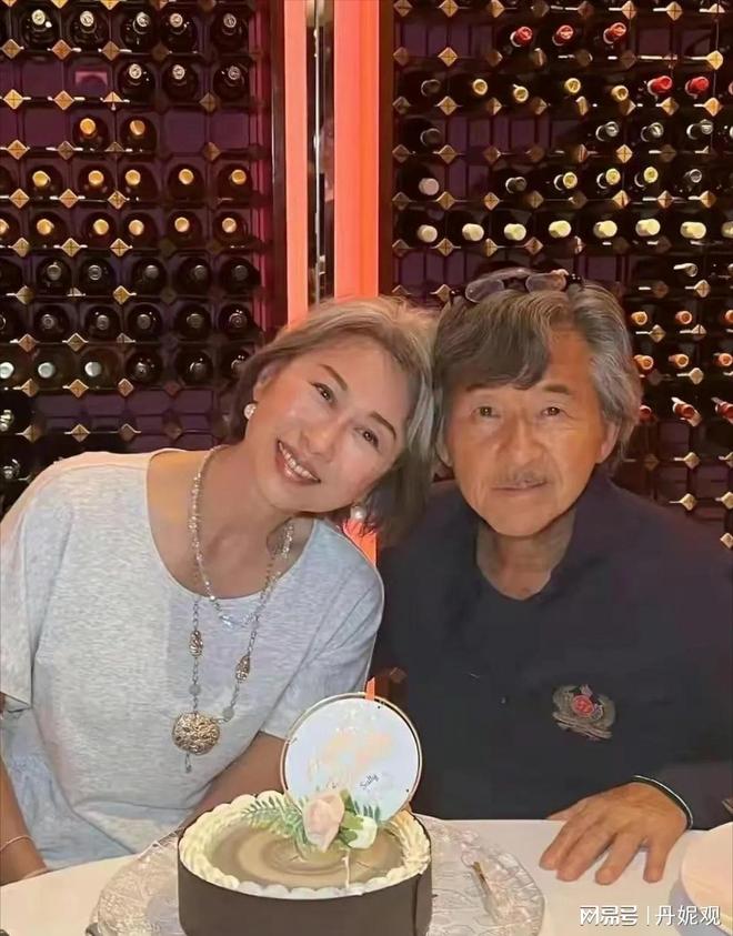 76岁林子祥近况曝光，与小14岁娇妻恩爱27年，虽有质疑但很幸福_76岁林子祥近况曝光，与小14岁娇妻恩爱27年，虽有质疑但很幸福_