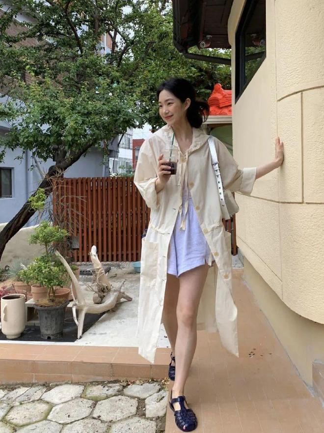 感觉这样搭配毫无违和感_服装的色彩搭配高级感_