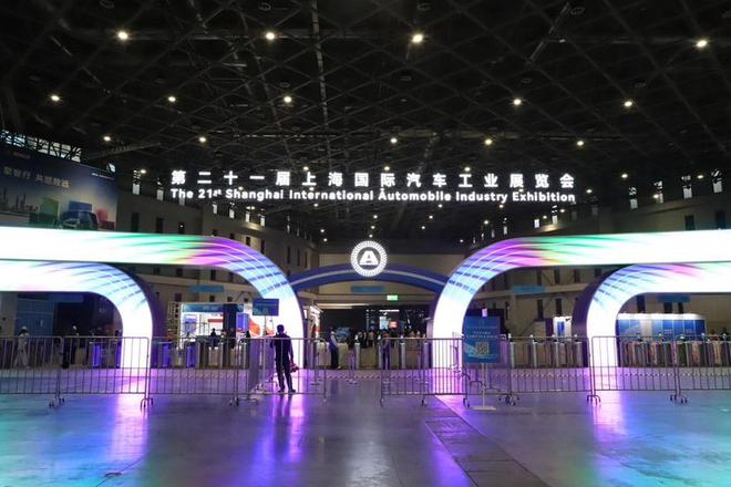 2025上海车展：全球车企竞逐，见证产业枢纽崛起之路