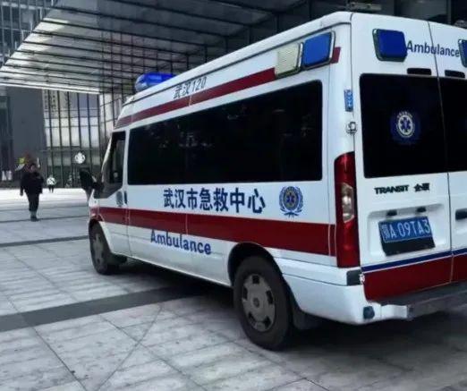 _家属回应的哥猝死仍被贴罚单_武汉猿辅导怎么样工作怎么样