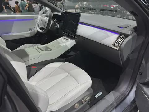 5C旗舰版小鹏P7+上市 配置加仓售20.88万元
