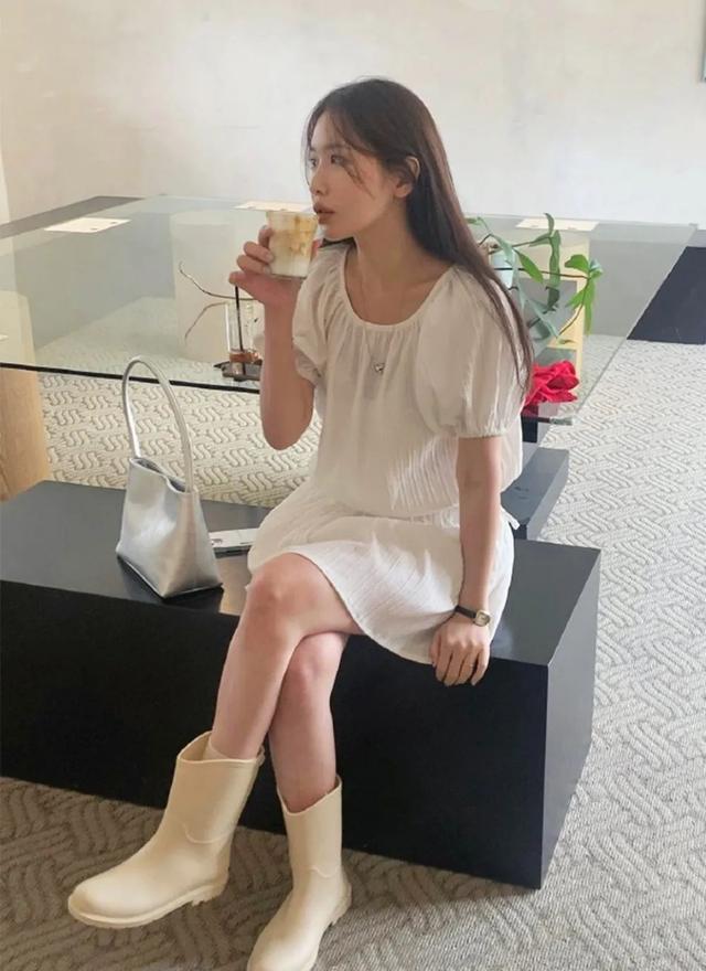 _穿好看流行腿显今夏显瘦吗_腿好看穿什么