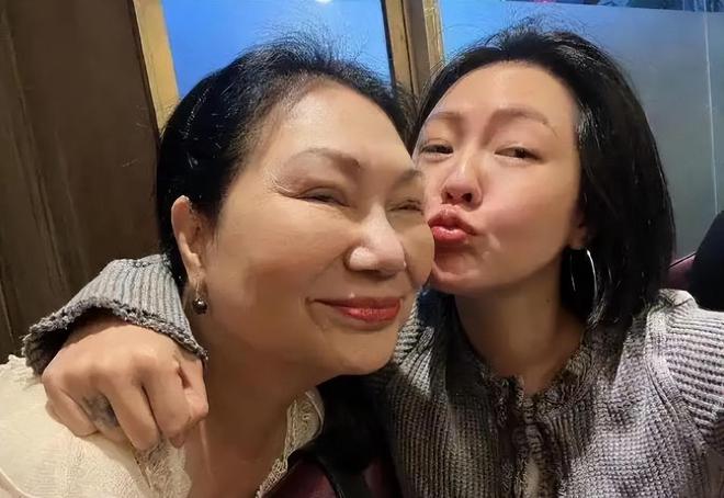 _汪小菲妈给王思聪道歉_葛铮经纪人