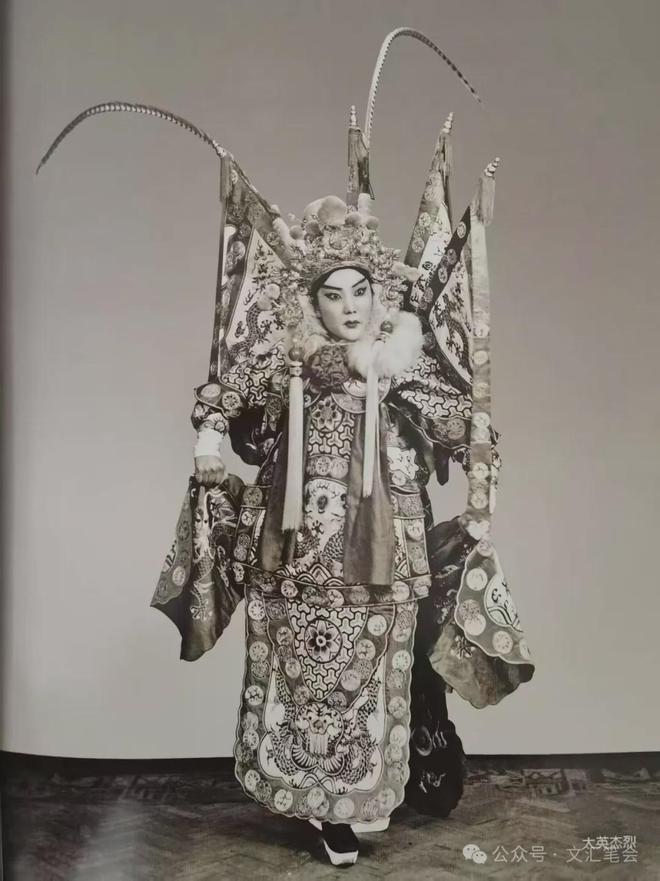 “天下第一团”是怎样炼成的——兼怀一代名伶赵燕侠 | 谷曙光__“天下第一团”是怎样炼成的——兼怀一代名伶赵燕侠 | 谷曙光