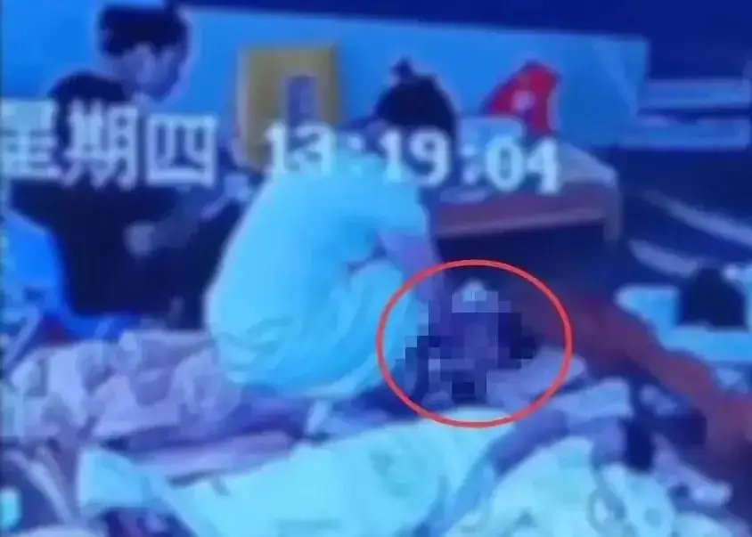 昆明暴恐案全程监控视频曝光__鸟巢飙车监控曝光