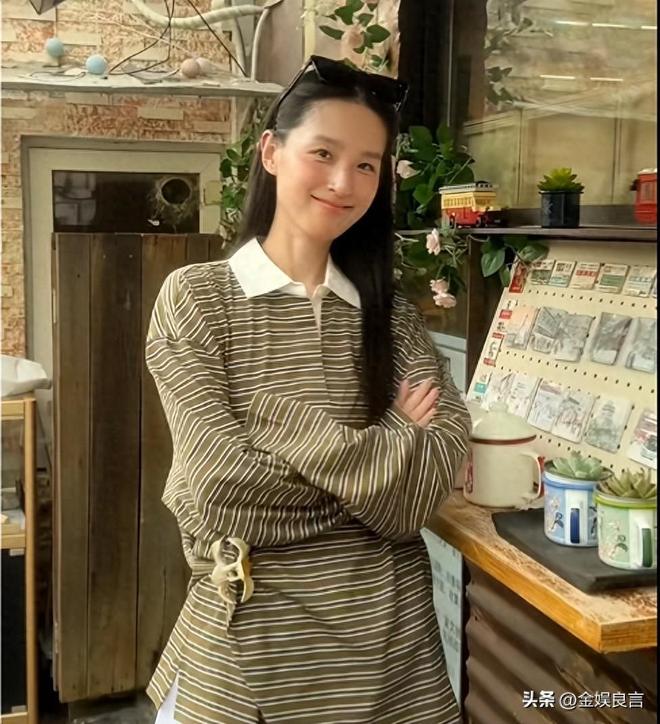 退出演艺圈10年，“婉瑜”赵霁分享近况，37岁如少女，身材纤瘦