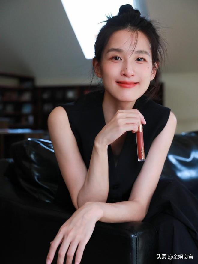 _江笙江沉小说_退出演艺圈的女艺人