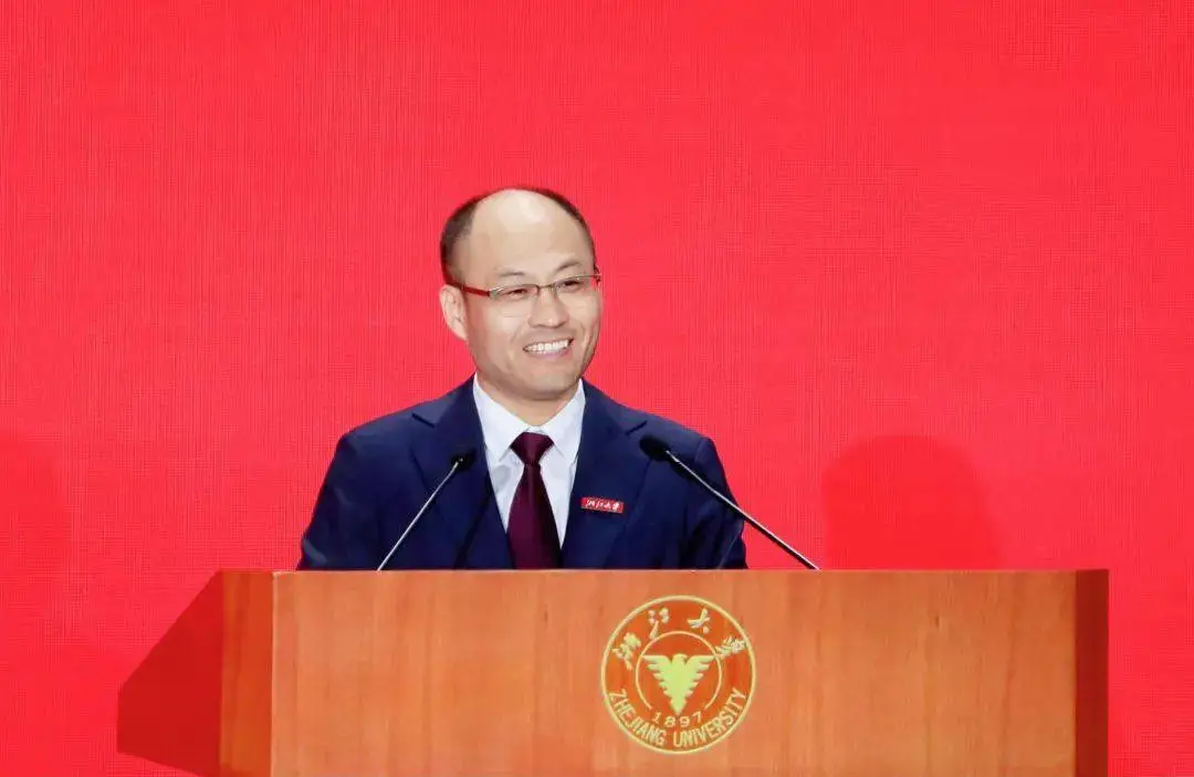 浙江大学新生_2021浙大新生开学_