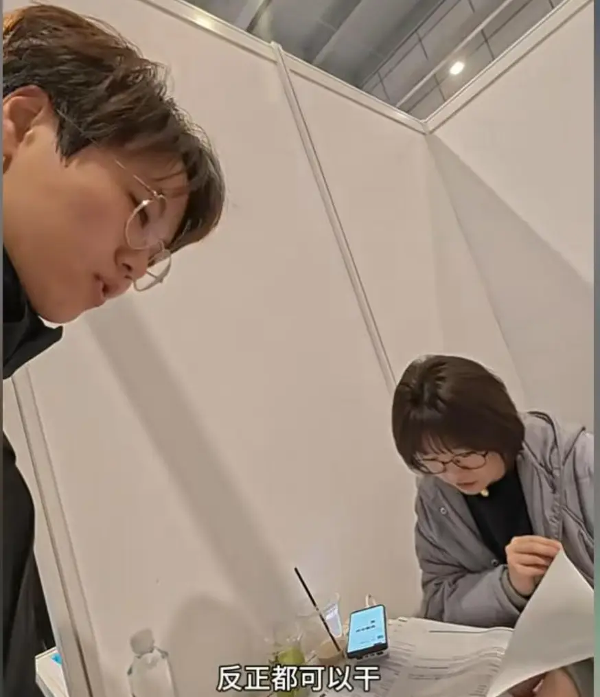 看了招聘会上的“学历贬值”现场，我重新捡起了儿子的兴趣班__看了招聘会上的“学历贬值”现场，我重新捡起了儿子的兴趣班