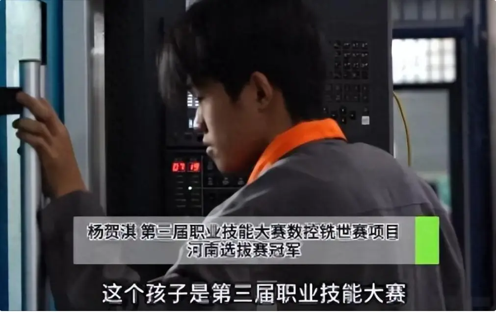 看了招聘会上的“学历贬值”现场，我重新捡起了儿子的兴趣班__看了招聘会上的“学历贬值”现场，我重新捡起了儿子的兴趣班