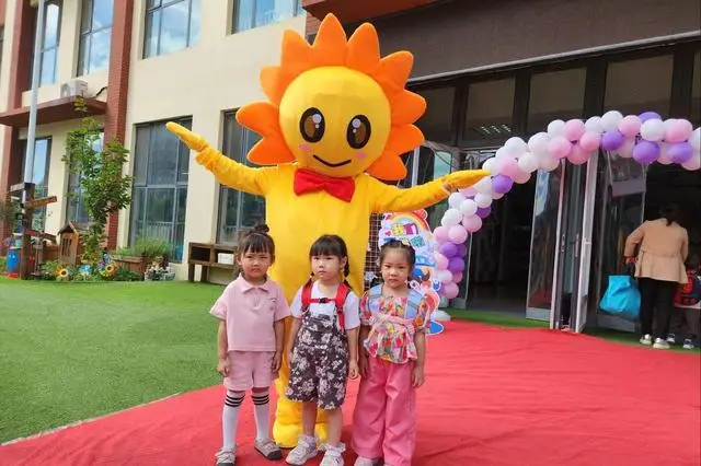 幼儿园放学后问孩子的三句话_幼儿园放学后怎么问_
