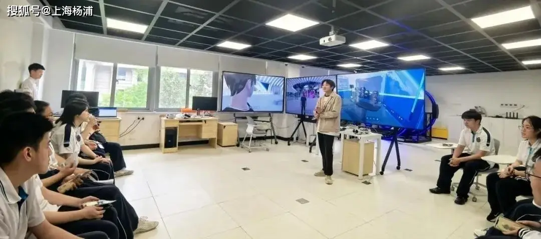 社校联动共筑科学梦想，青少年沉浸式体验科技与红色教育