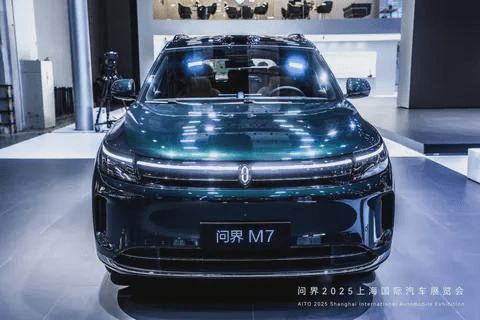 从30万到150万全覆盖 鸿蒙智行携“四界”车型亮相上海车展