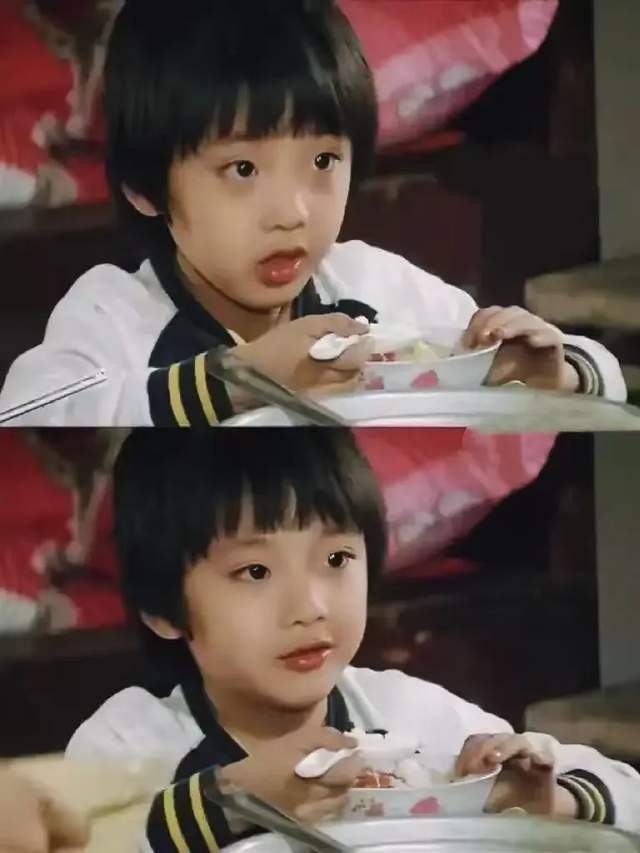 _吴镇宇儿子近照曝光，16岁费曼长卷发身材发胖，和小时候差别大_吴镇宇儿子近照曝光，16岁费曼长卷发身材发胖，和小时候差别大