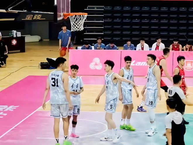 _王俊杰狂轰23+17一柱擎天！赵维伦20+4，张峻豪18+6+5,辽宁开门红_王俊杰狂轰23+17一柱擎天！赵维伦20+4，张峻豪18+6+5,辽宁开门红