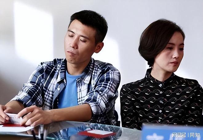 直播讲笑话__直播间哈哈大笑的那个哪来的