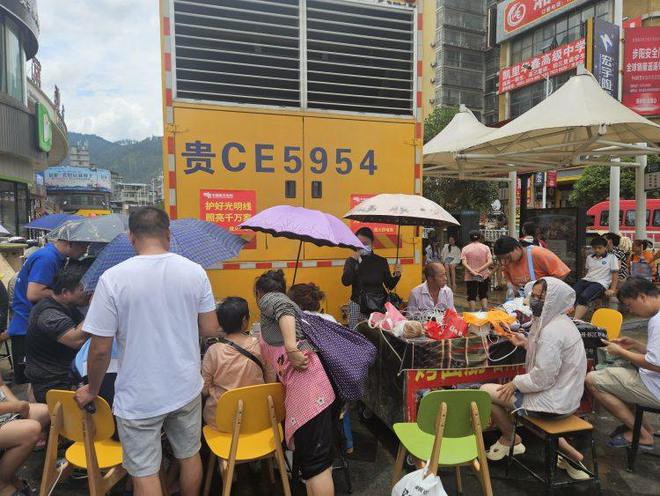 _商场水灾损失由谁来赔偿_洪水受灾商户