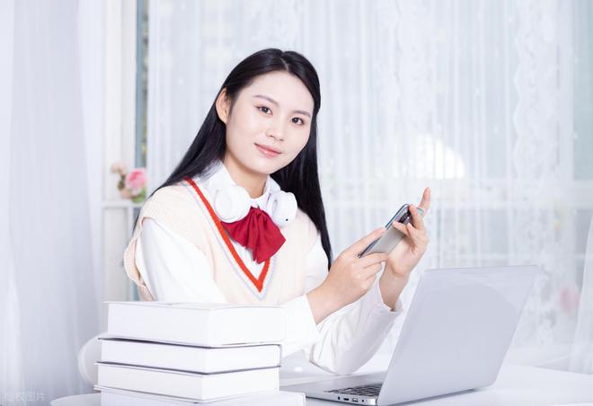 文科女生志愿填报什么好_文科女生报志愿报什么专业好_